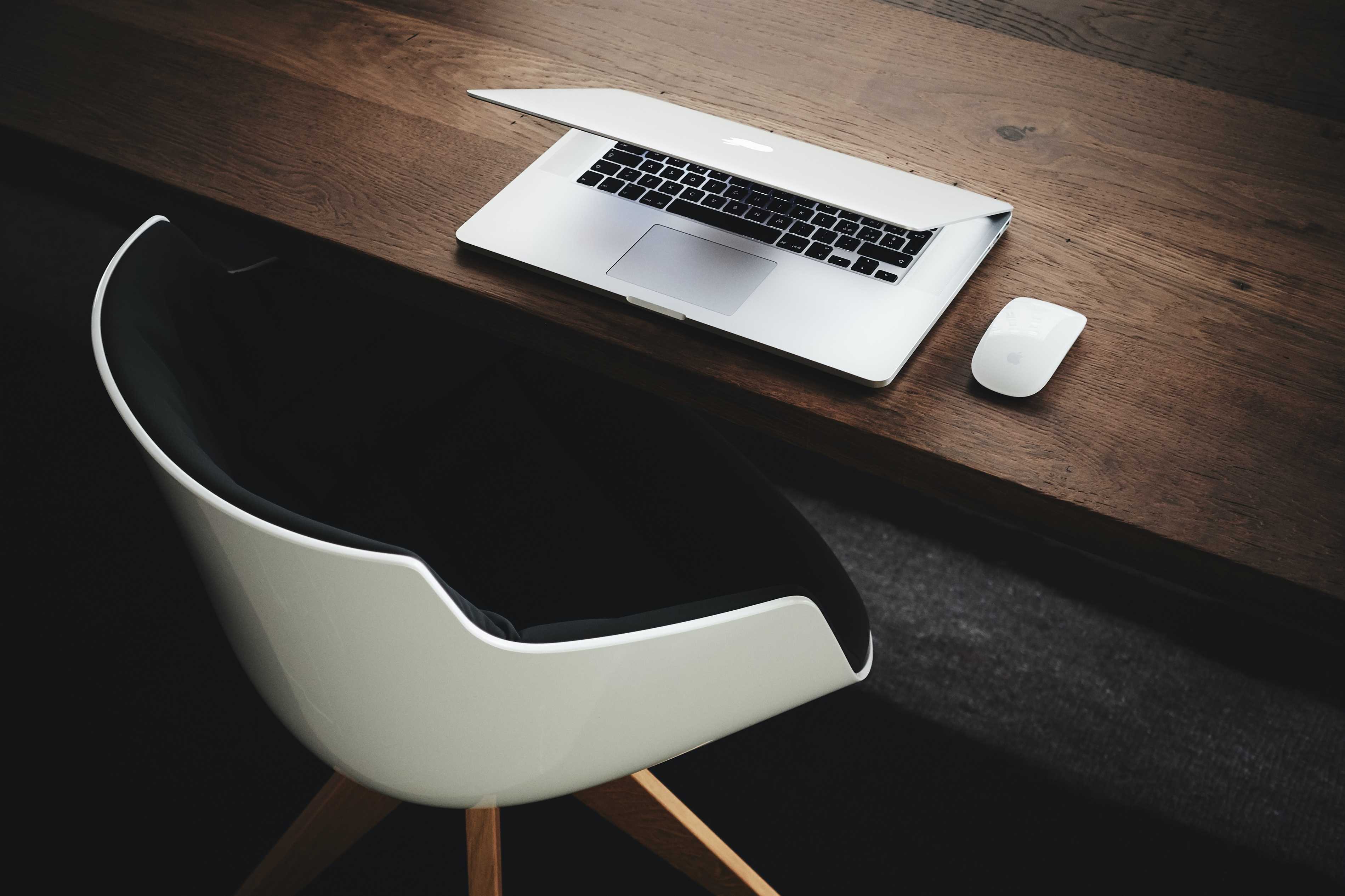 luca-bravo-9l_326FISzk-unsplash luca-bravo-9l_326FISzk-unsplash